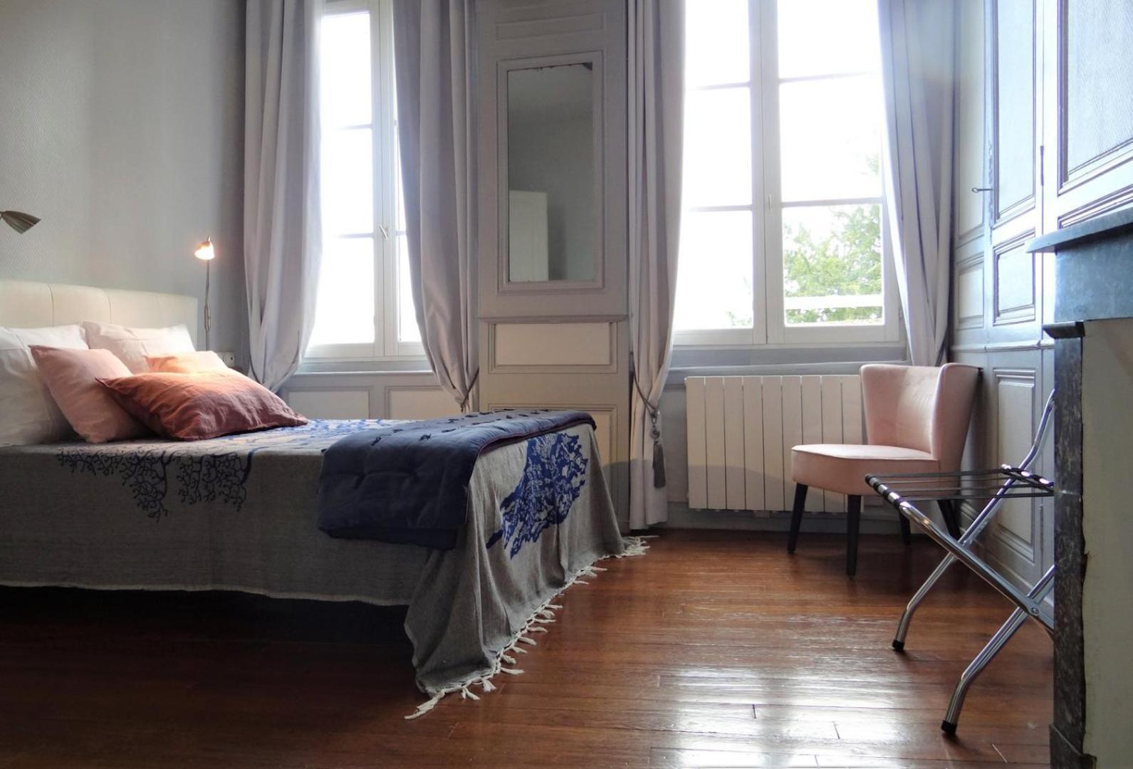 Le Cardinal Apartment Chartres Exterior foto