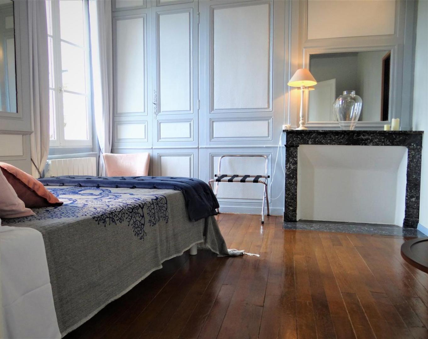 Le Cardinal Apartment Chartres Exterior foto